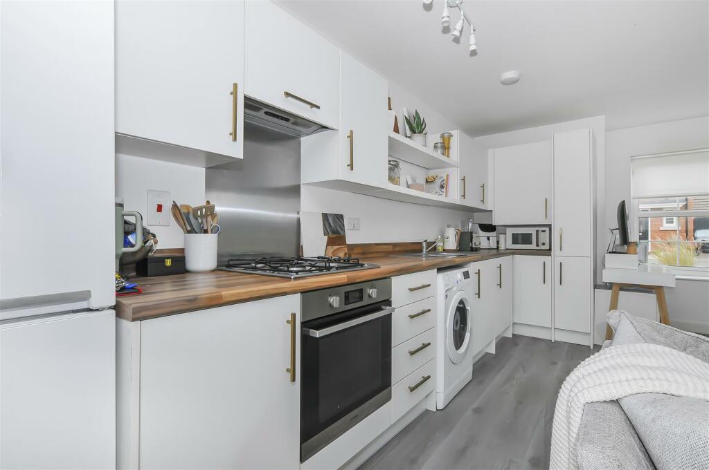 Additional image 4 of Redland Way, Bricket Wood, St Albans