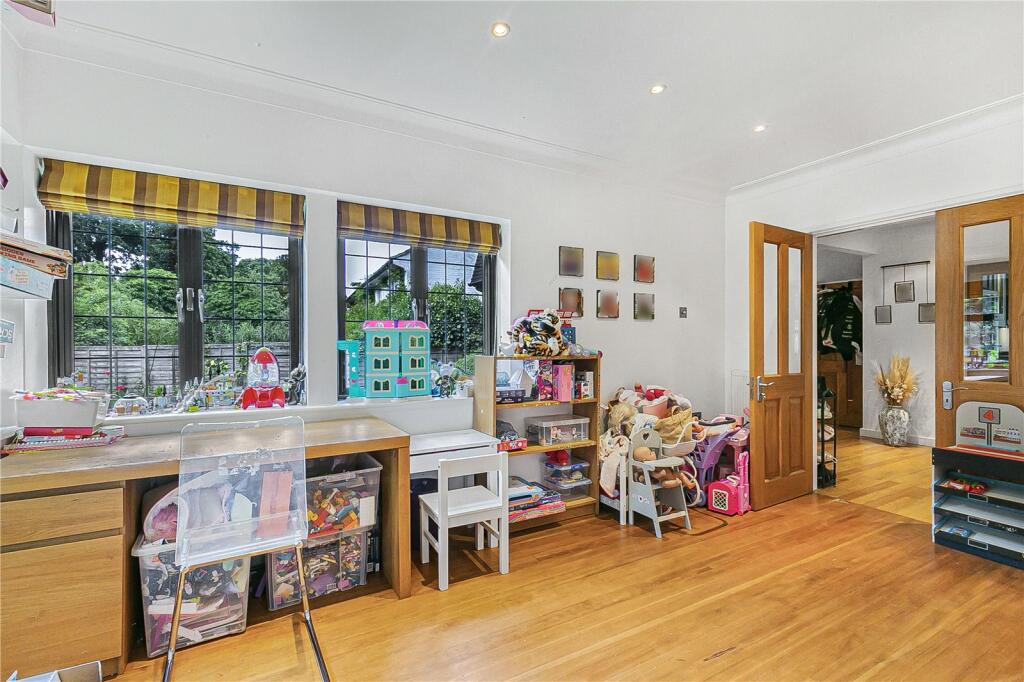 Additional image 9 of Kentish Lane, Brookmans Park, Hertfordshire, AL9