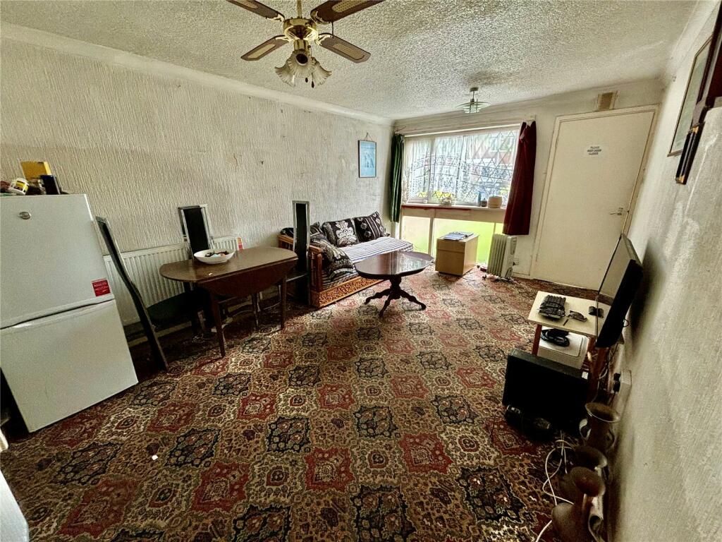 Additional image 11 of Redwood Croft, Birmingham, West Midlands, B14