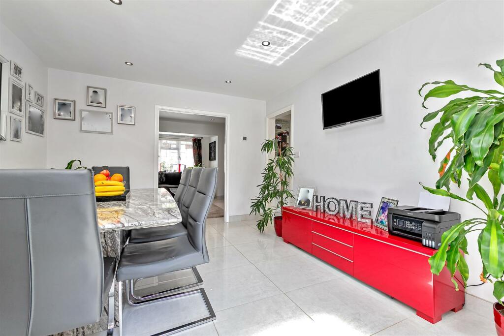 Additional image 26 of Nelson Avenue, St Albans