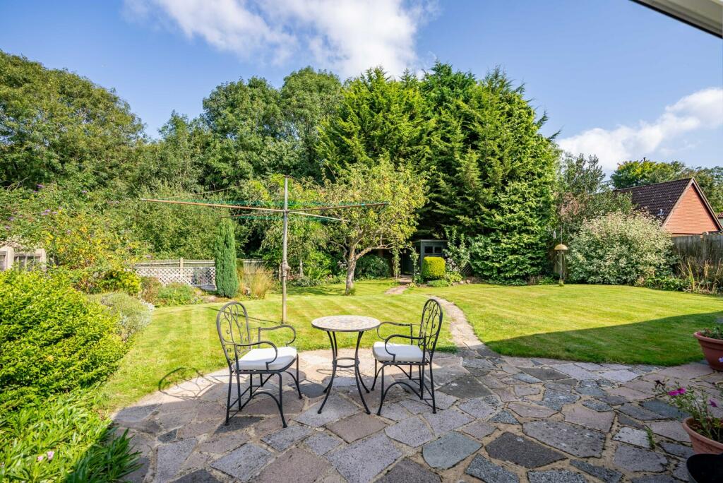 Additional image 3 of Walkers Close, Harpenden, Hertfordshire, AL5