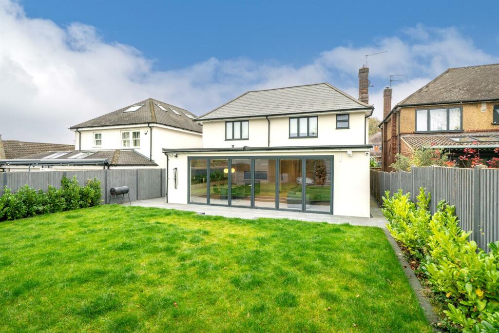 Additional image 23 of Oakwood Road, Bricket Wood