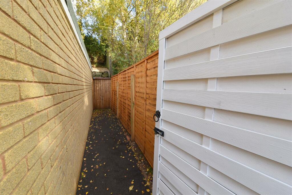 Additional image 22 of Wentworth Way, Harborne, Birmingham