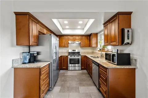 14310 Hardtree Drive, Lake Hughes, CA 93532