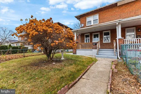 208 Woodlawn Avenue, Florence, NJ 08518
