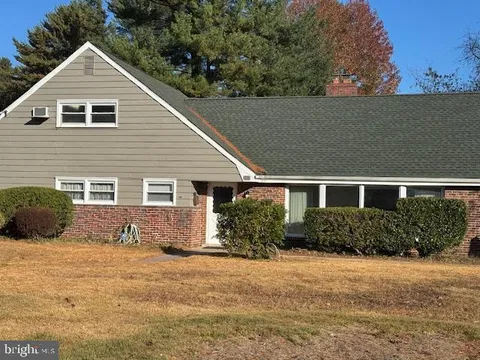 Primary image of 307 Curtis Dr, Wyncote, PA 19095