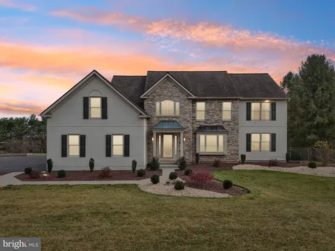 8711 Summit Circle, Fogelsville, PA 18051