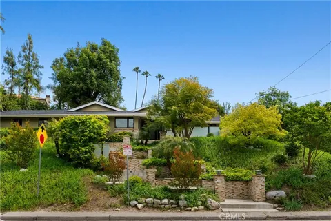 19650 Wells Drive, Tarzana, CA 91356