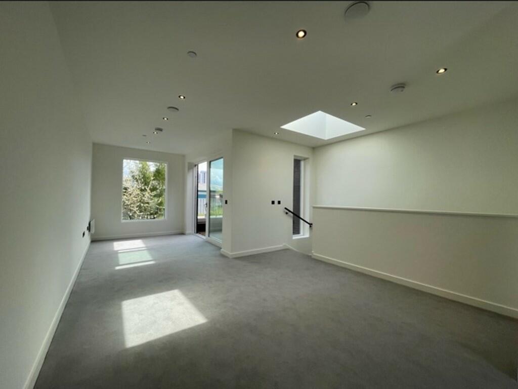 Additional image 11 of South Loop Square, Birmingham