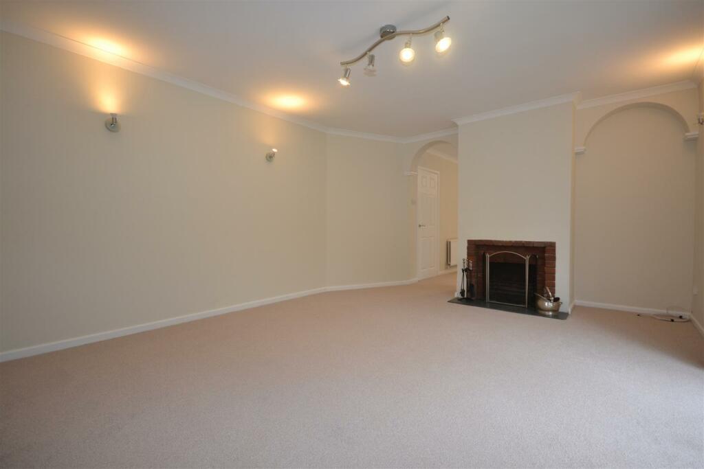 Additional image 11 of Pie Corner, Flamstead