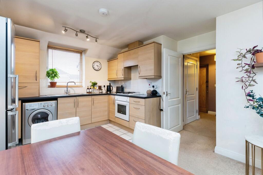 Additional image 8 of Eddington Crescent, WELWYN GARDEN CITY