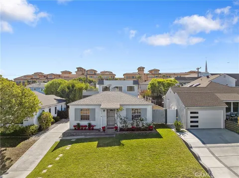 7276 W 85th Street, Los Angeles, CA 90045