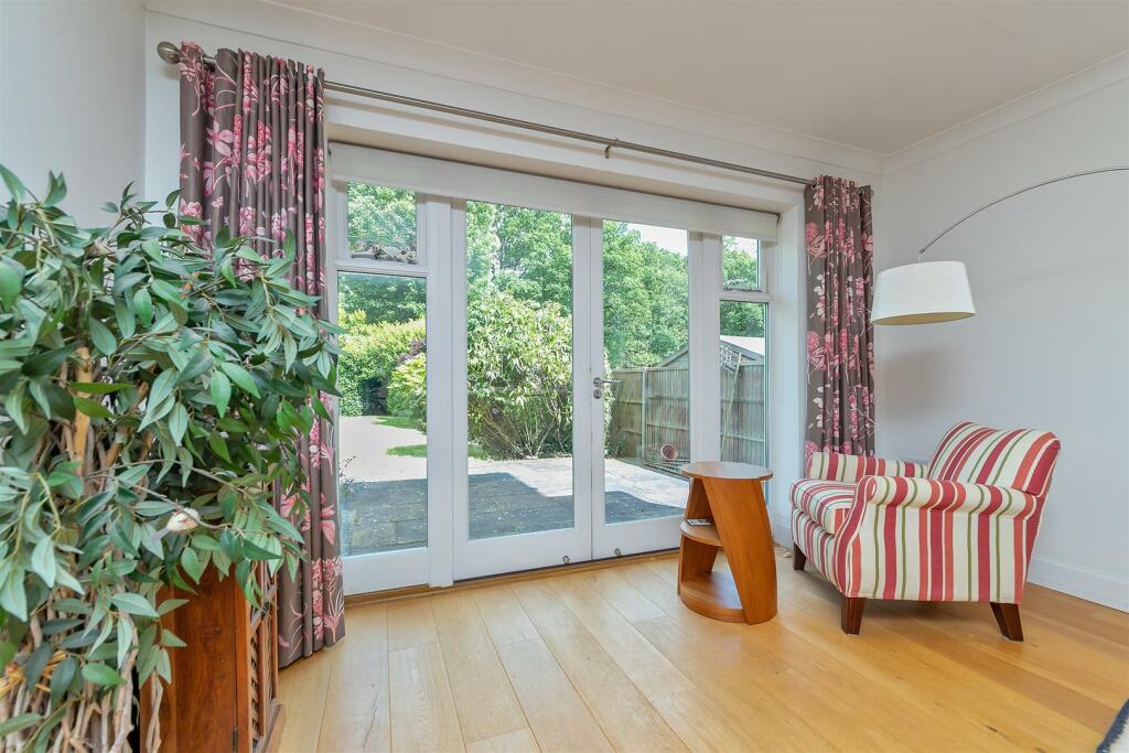 Additional image 5 of Homewood Road, St. Albans