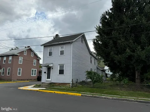 344 N 2nd Street, Lykens, PA 17048