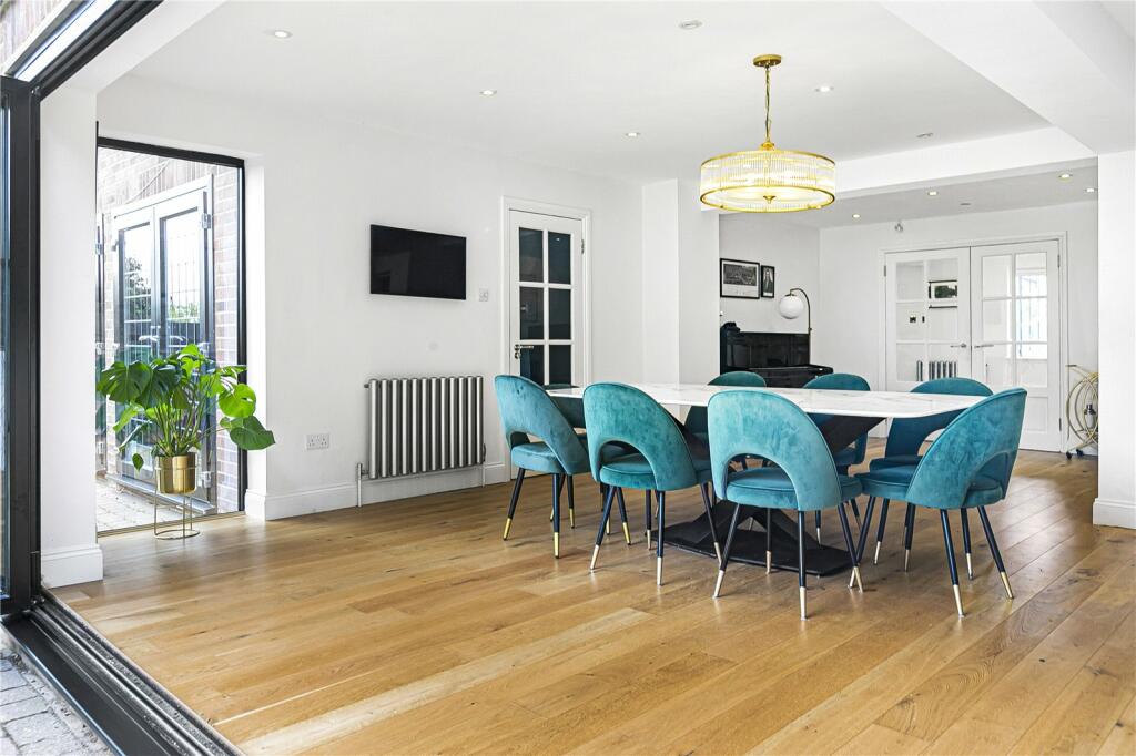 Additional image 11 of Mymms Drive, Brookmans Park, Hertfordshire, AL9