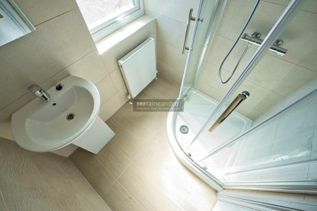 Additional image 17 of Bishops Rise, Hatfield