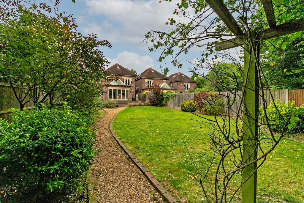 Additional image 15 of Bucknalls Drive, Bricket Wood, St. Albans