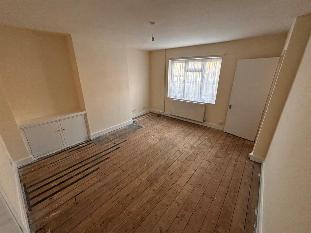 Additional image 5 of Dellfield Road, Hatfield