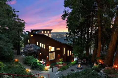 28527 Willow Road, Lake Arrowhead, CA 92385