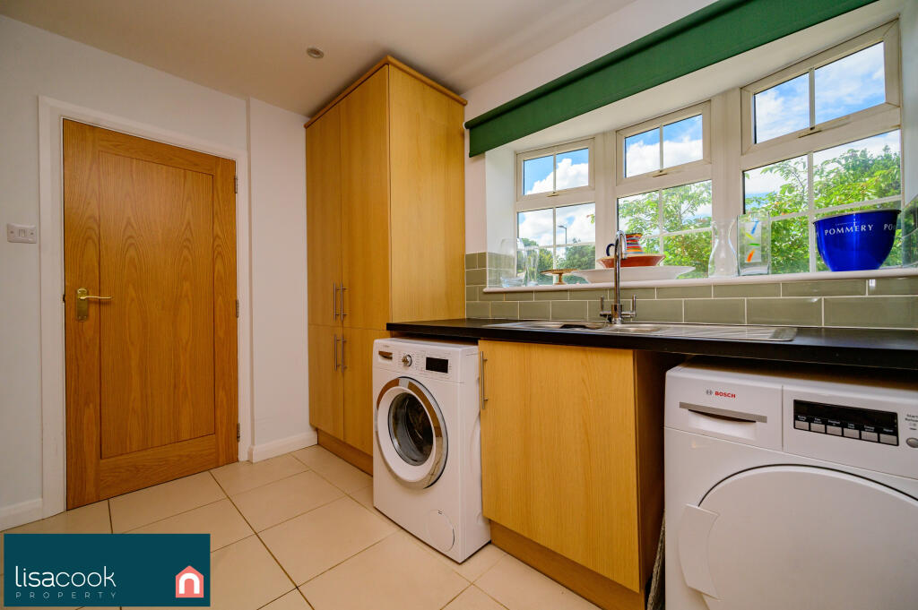 Additional image 14 of Park Street Lane, St Albans, AL2