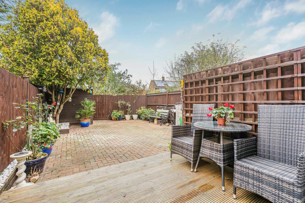 Additional image 3 of Vincenzo Close, Welham Green, AL9