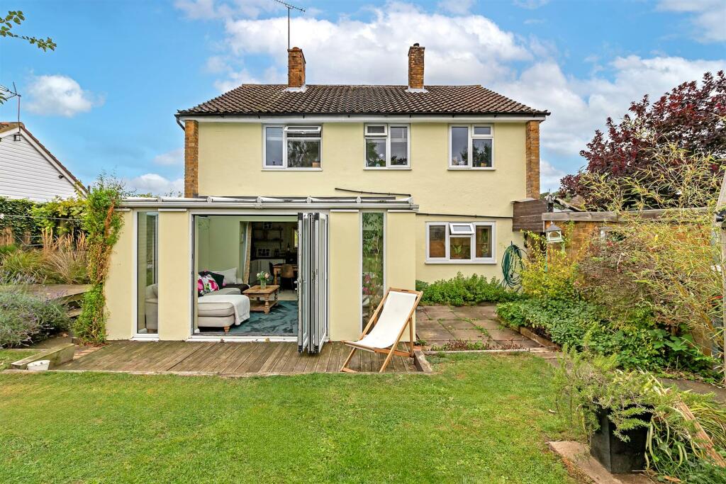 Additional image 4 of Roe Green Close, Hatfield