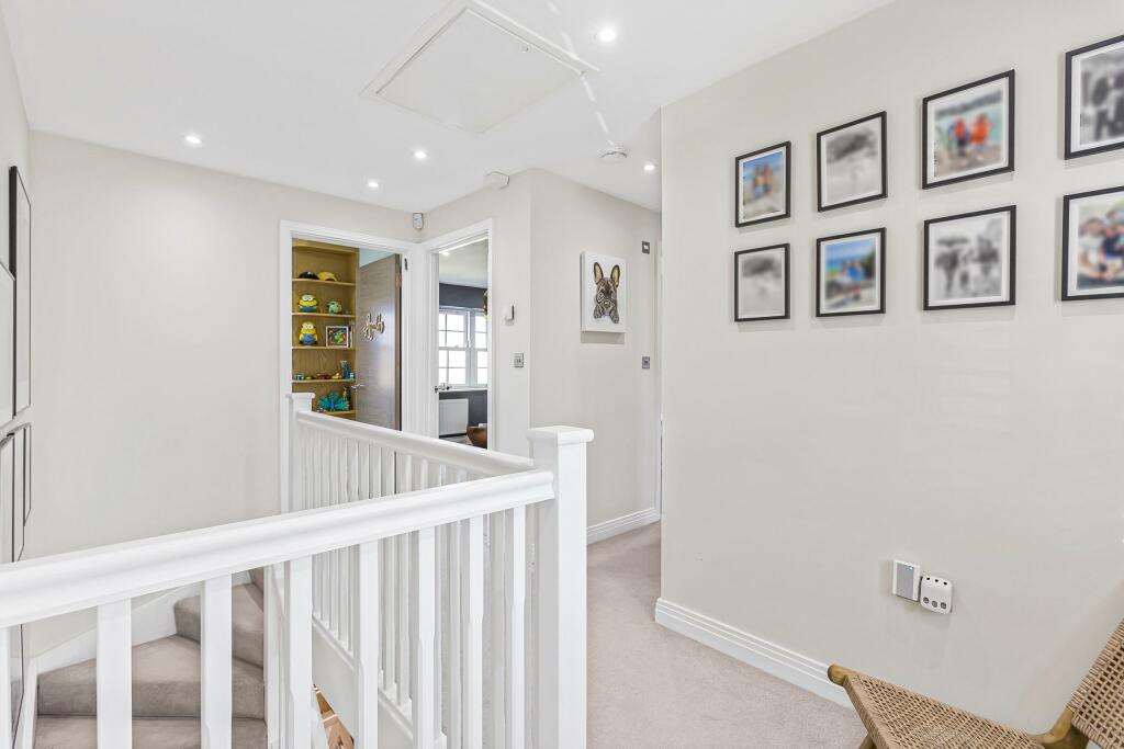 Additional image 44 of Lake View, Frogmore, AL2