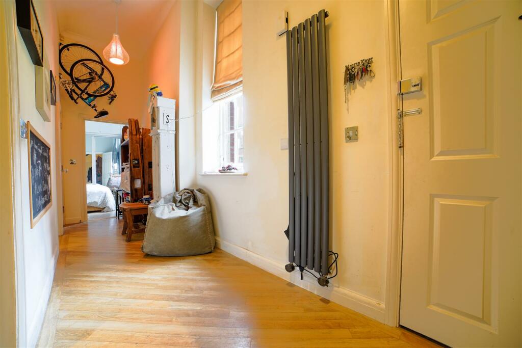 Additional image 16 of Beningfield Drive, London Colney, St. Albans