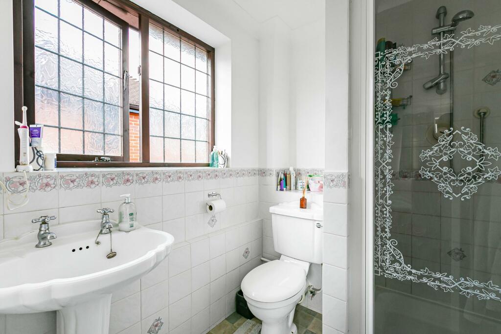 Additional image 18 of Laburnum Grove, Chiswell Green, AL2