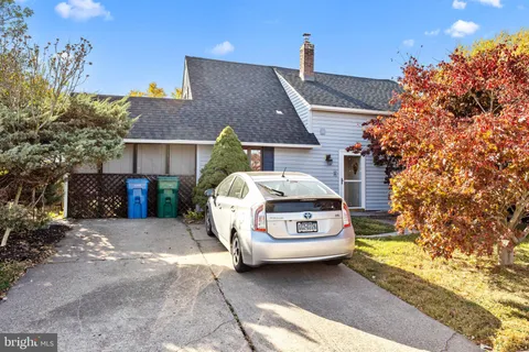 Property image - 43 Russett Lane, Levittown, PA 19055