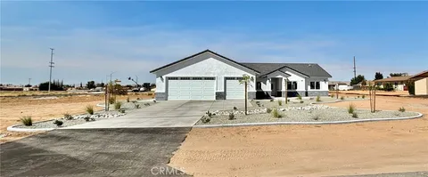 21282 Laguna Road, Apple Valley, CA 92308