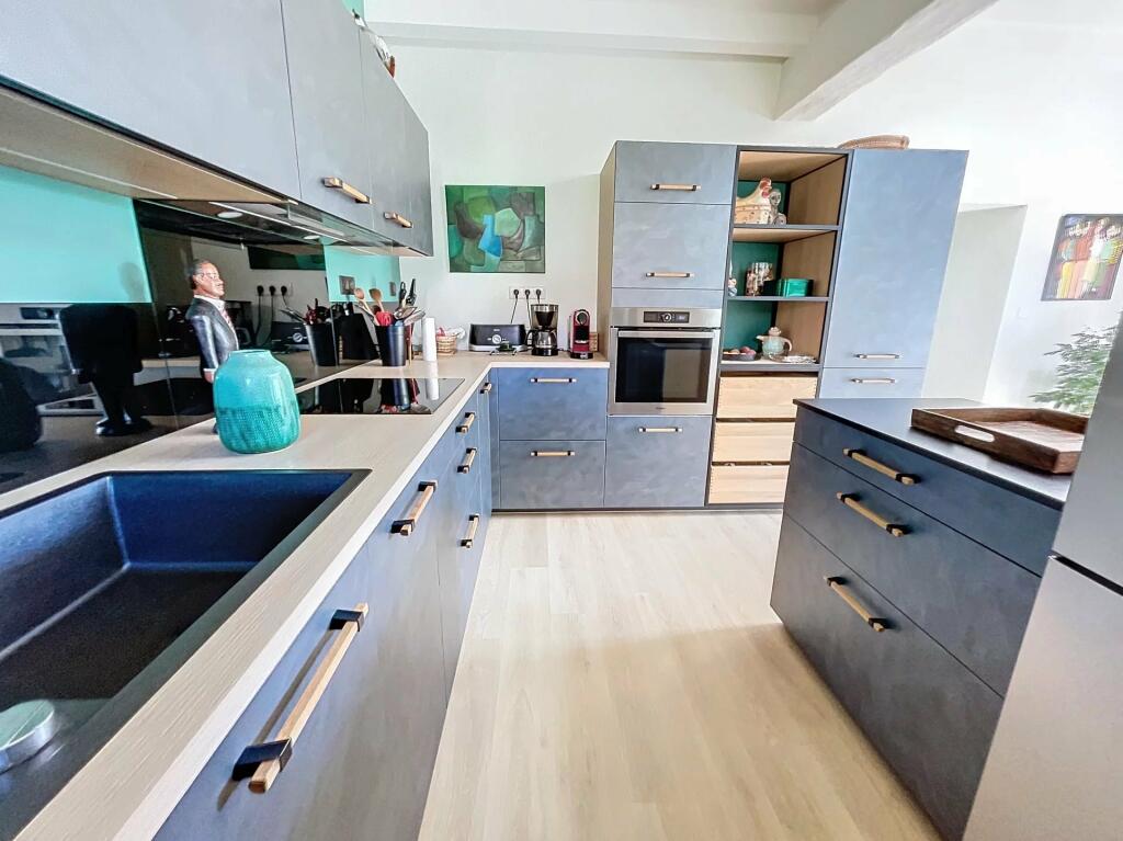 Additional image 3 of Poitou-Charentes, Deux-Sèvres, Thorigné, France