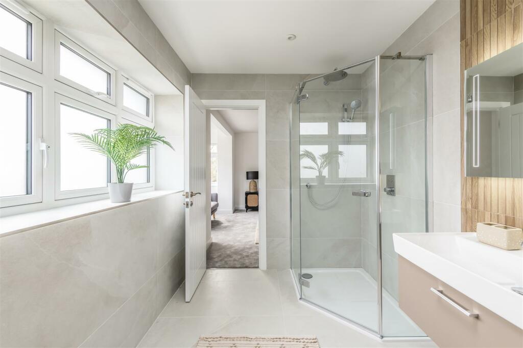 Additional image 29 of Sandridgebury Lane, St. Albans