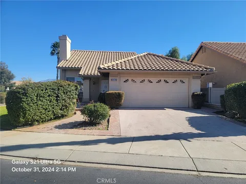 1082 Fairway Oaks Avenue, Banning, CA 92220