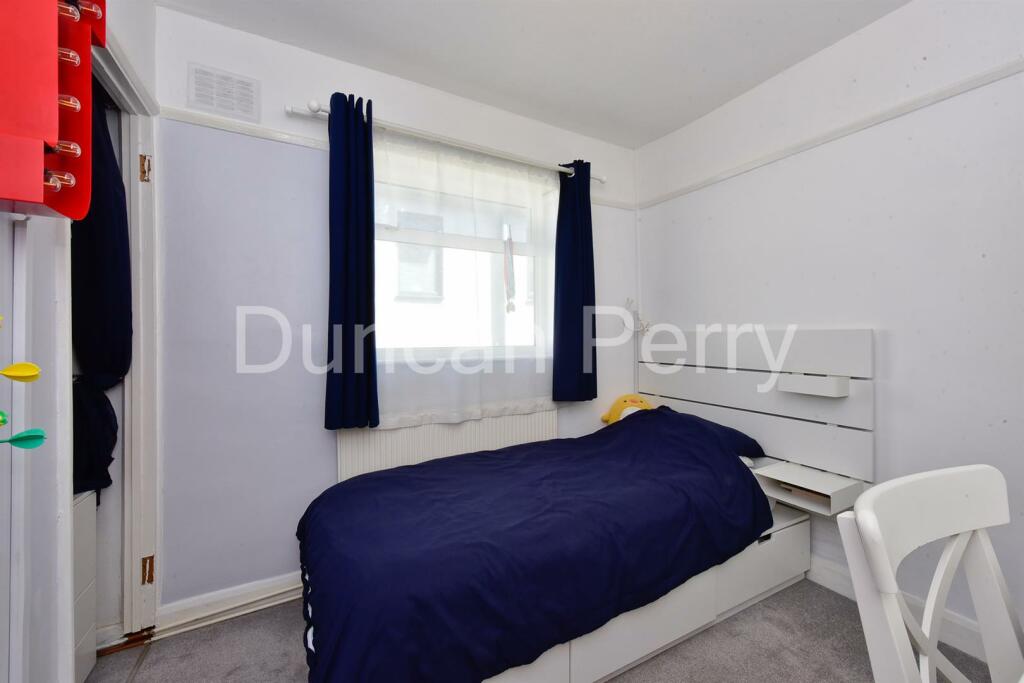 Additional image 11 of Oaklands Avenue, Brookmans Park