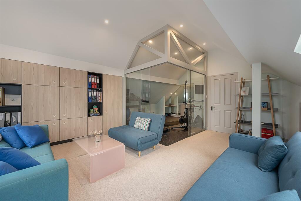 Additional image 10 of Moreton Avenue, Harpenden