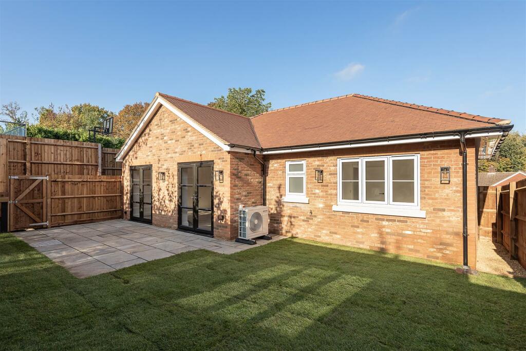 Additional image 9 of Moreton End Lane, Harpenden