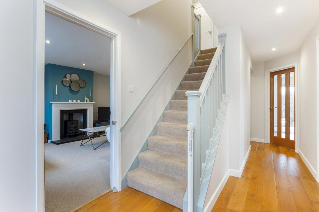 Additional image 10 of Manor Road, Wheathampstead, AL4