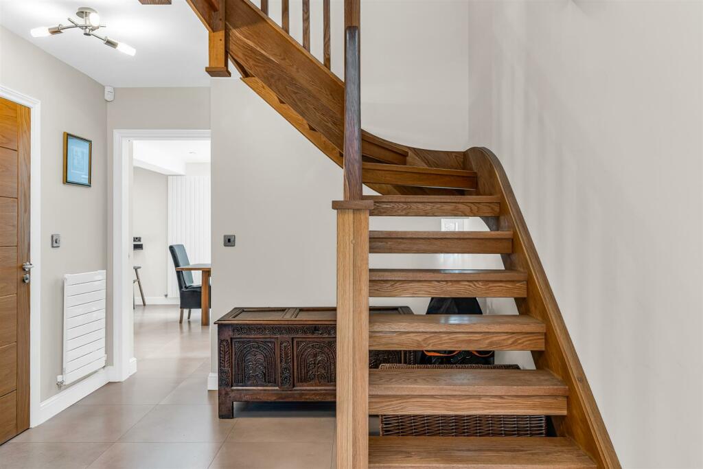 Additional image 14 of Bishops Road, Tewin, Welwyn