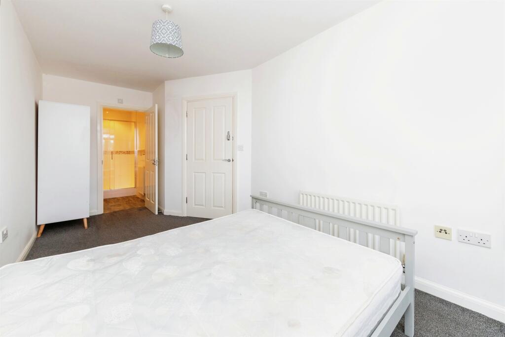 Additional image 11 of Dragon Road, Hatfield