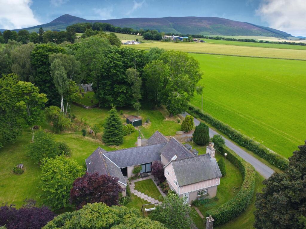 Additional image 41 of Rhynie, Druminnor, AB54