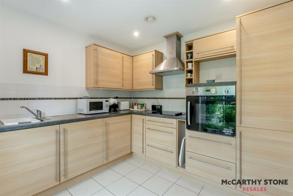 Additional image 7 of Peel Court, College Way, Welwyn Garden City, Hertfordshire, AL8 6DG