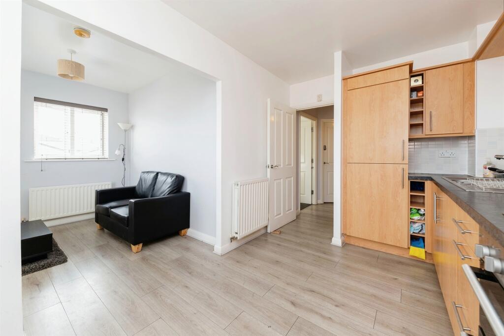 Additional image 4 of Dragon Road, Hatfield