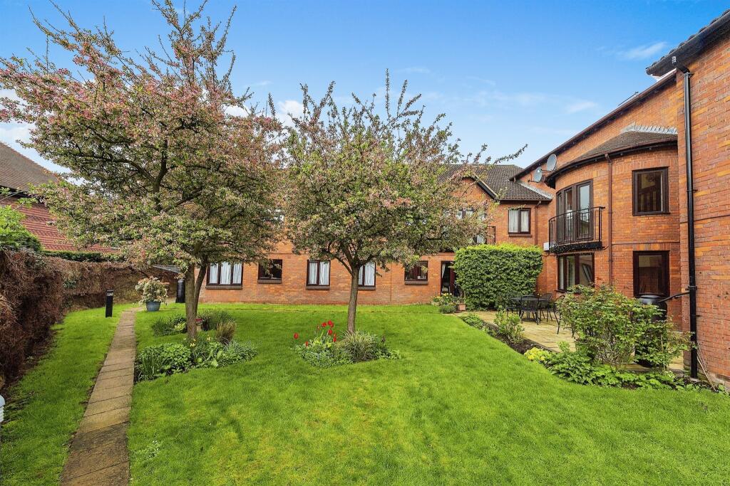 Additional image 14 of Batchwood View, St. Albans