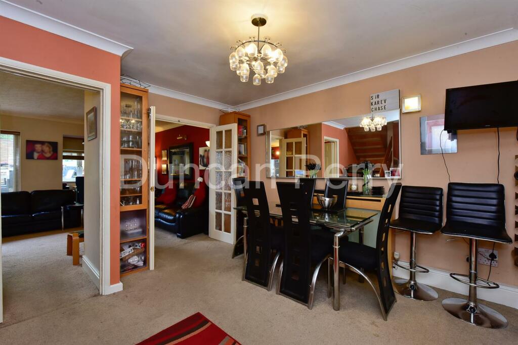 Additional image 4 of Far End, Hatfield