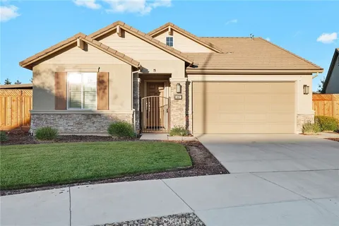 1807 Felsite Street, Los Banos, CA 93635