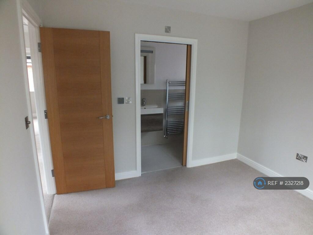 Additional image 9 of Holly Close, St. Albans, AL1