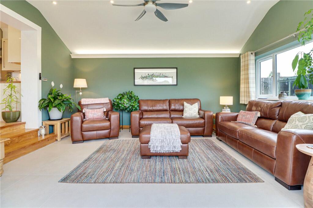 Additional image 10 of Wroxham Way, Harpenden, Hertfordshire, AL5