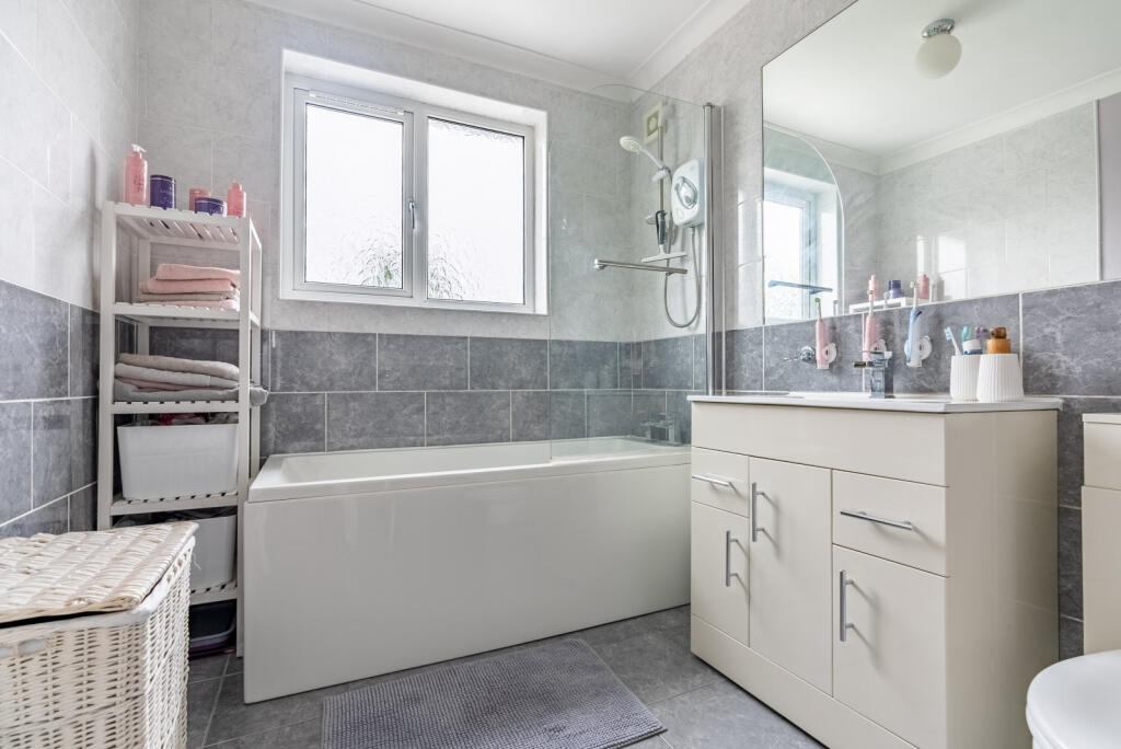 Additional image 13 of Tavistock Avenue, St. Albans, Hertfordshire, AL1