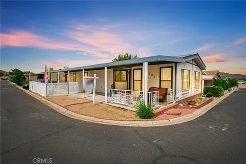 20683 Waalew Road Unit B137, Apple Valley, CA 92307